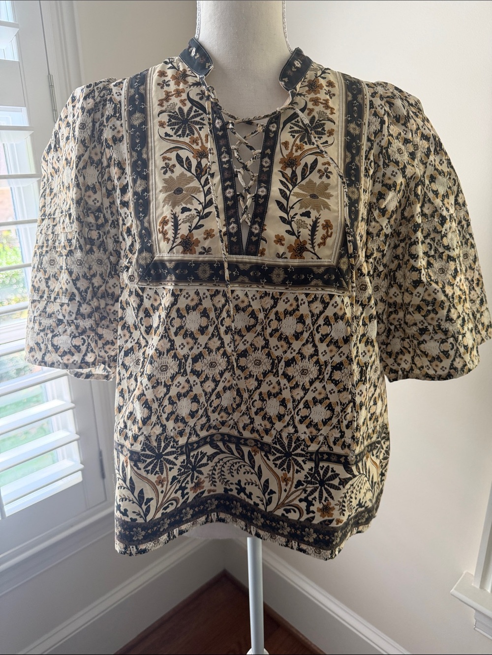 Anthropologie Boho Lace-Up Floral Print Peasant Top in Cream and Black